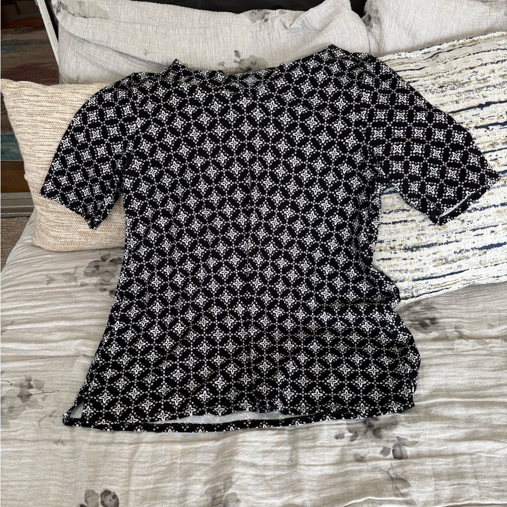 Croft & Barrel Black and White Patterned Women's Top